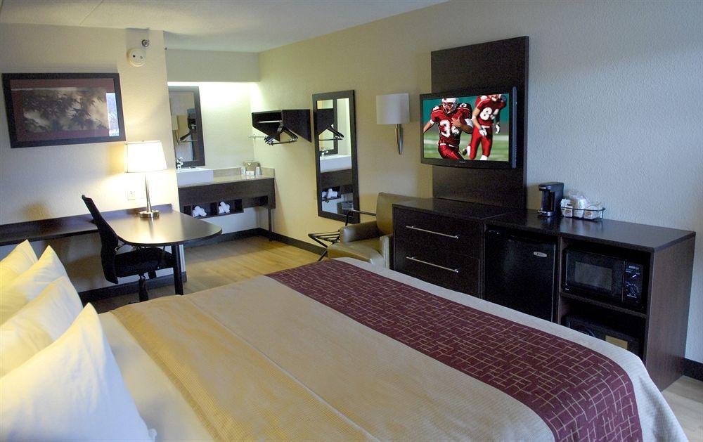 Red Roof Inn Plus+ Washington Dc - Alexandria Exterior photo
