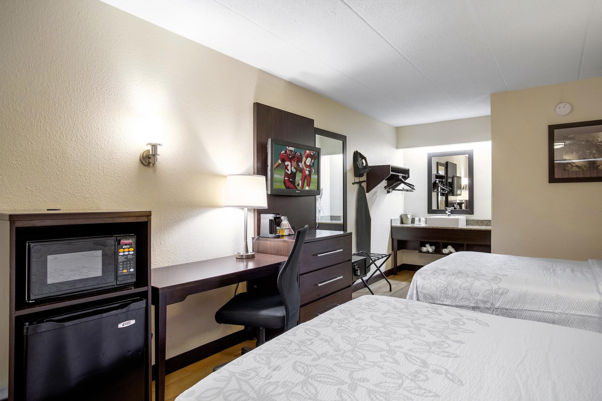 Red Roof Inn Plus+ Washington Dc - Alexandria Exterior photo