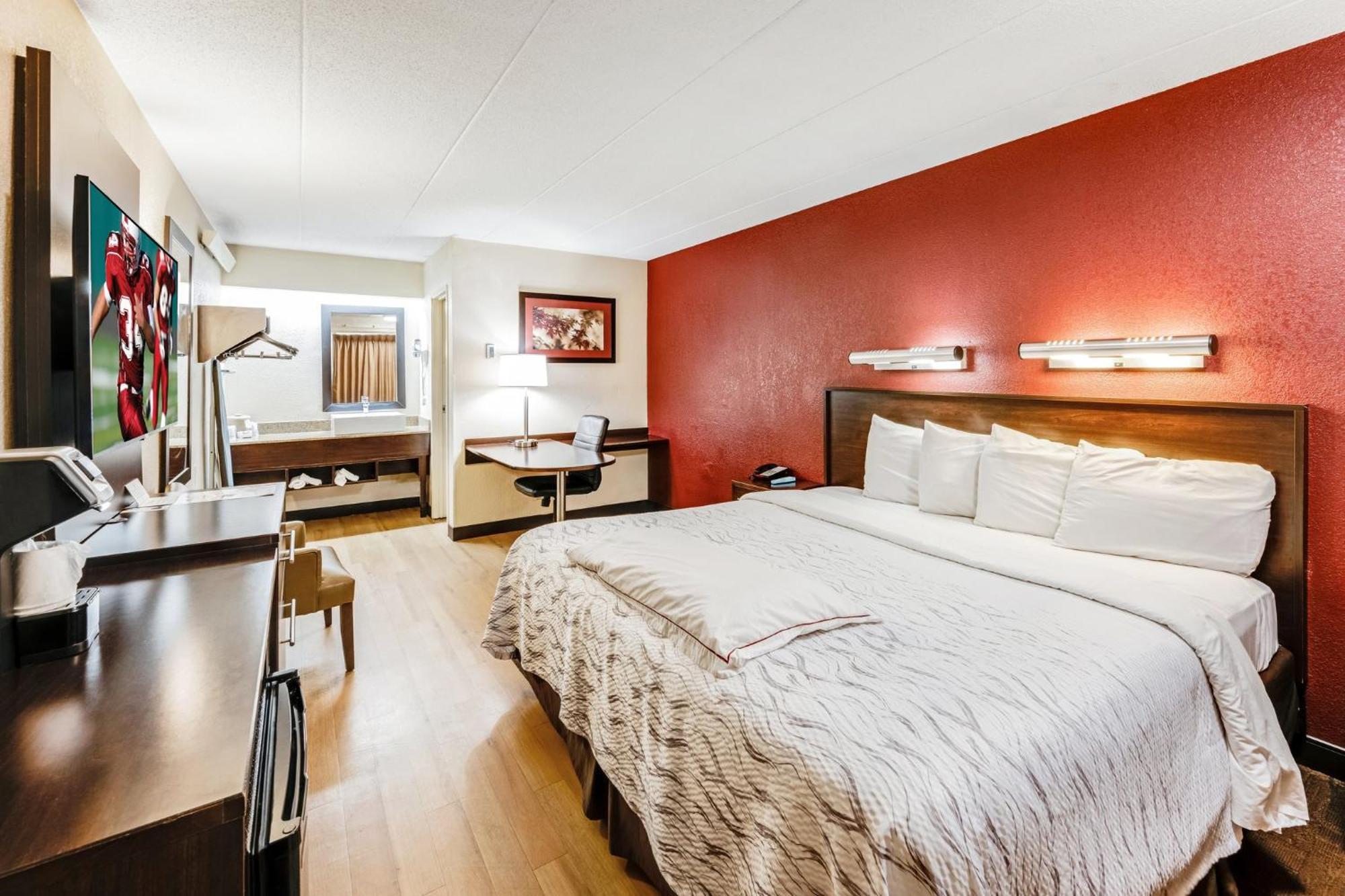 Red Roof Inn Plus+ Washington Dc - Alexandria Exterior photo